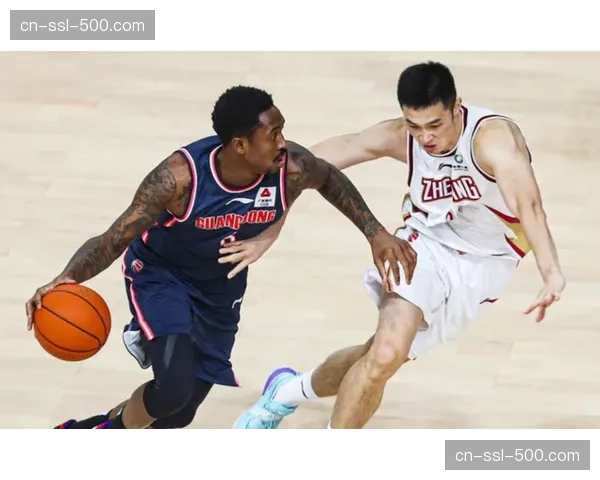 迪亚洛关键回合突破造杀伤 山西队决胜时刻因外援单打能力而稳定 迪亚洛关键回合突破造杀伤 山西队决胜时刻因外援单打能力而稳定